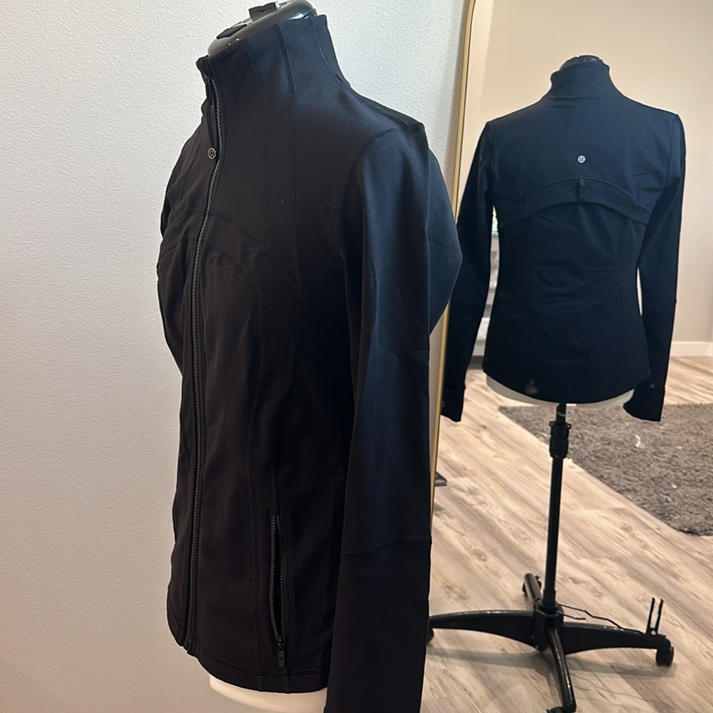 Define Jacket Luon